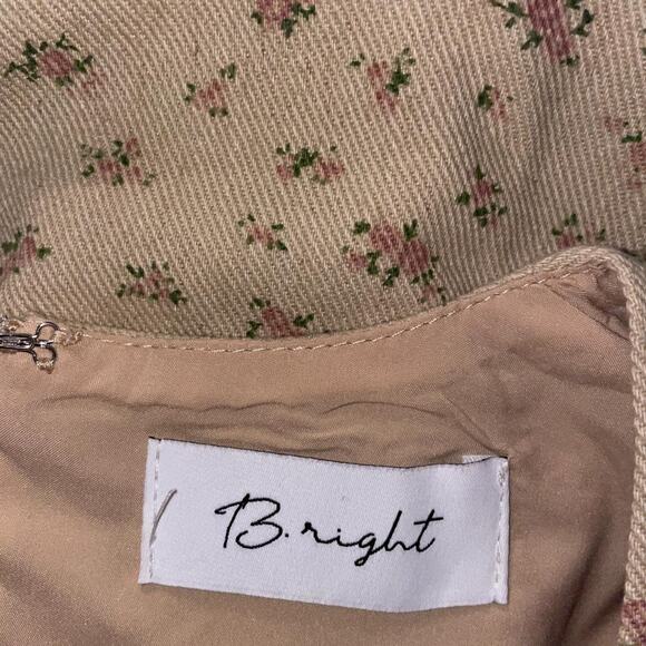 Beige Floral Long Sleeve Dress - Picture 5 of 5